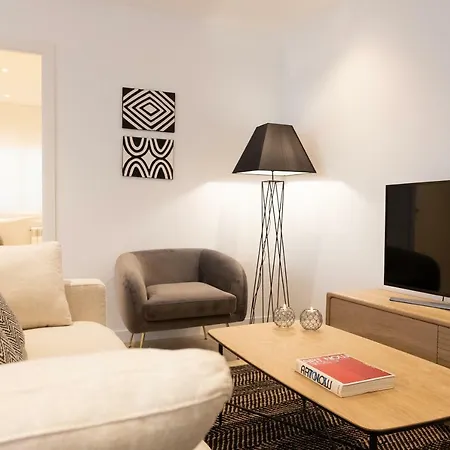Apartamento De Diseno Camino De Santiago 圣地亚哥－德孔波斯特拉