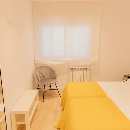 Apartamento De Diseno Camino De Santiago * 圣地亚哥－德孔波斯特拉